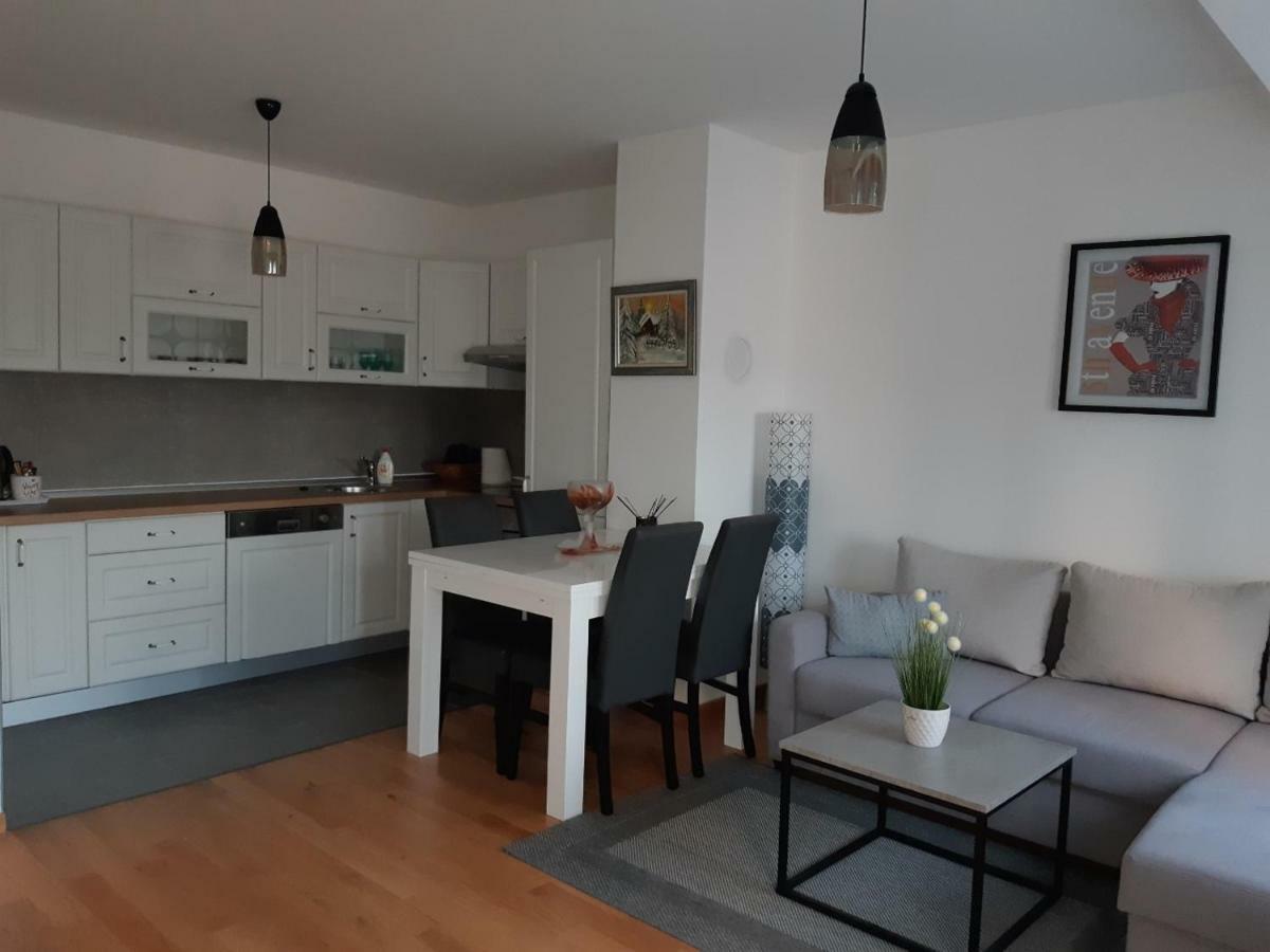 Apartman Dijana บันยาลูกา ภายนอก รูปภาพ
