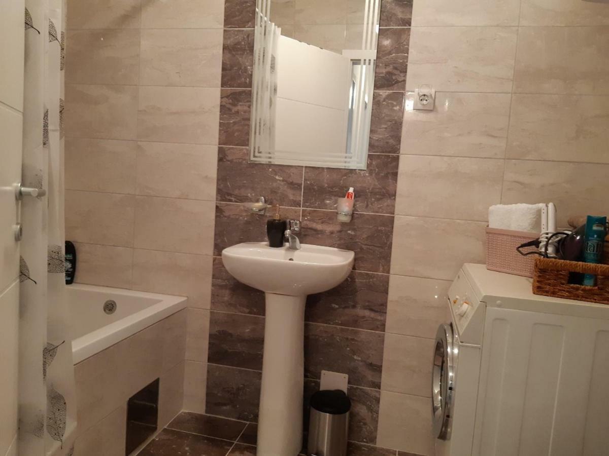Apartman Dijana บันยาลูกา ภายนอก รูปภาพ