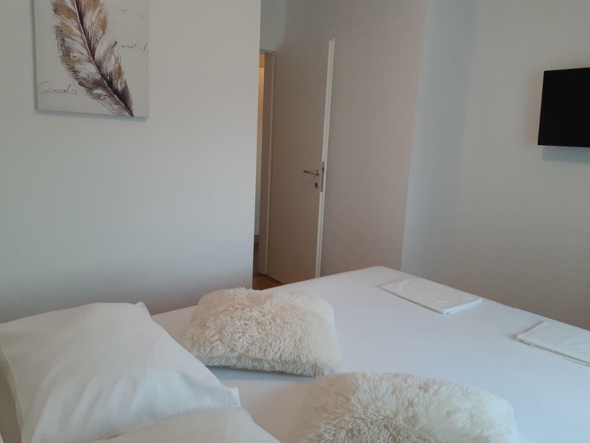 Apartman Dijana บันยาลูกา ภายนอก รูปภาพ