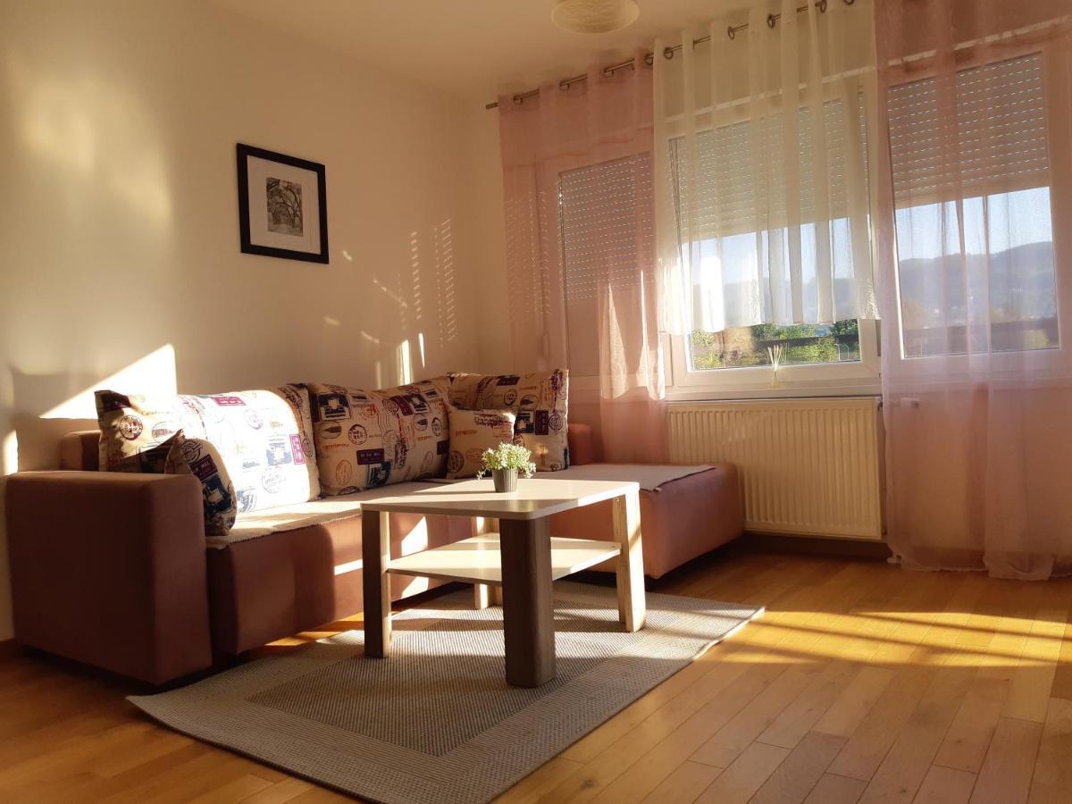 Apartman Dijana บันยาลูกา ภายนอก รูปภาพ